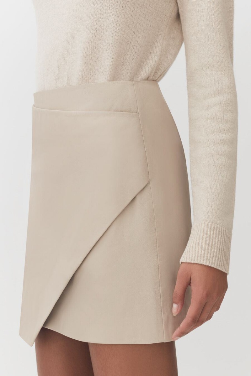Falda Cuyana Cuero Paneled Mini Mujer Creme Blancas | HVJ2315ZU